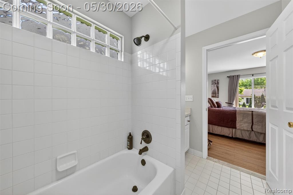18364 Beechwood Street, Roseville, MI 48066 — Photo 25