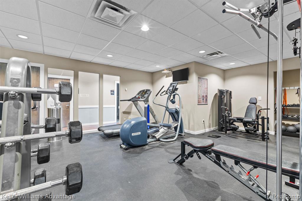 42930 Richards Court, Northville, MI 48167 — Photo 34