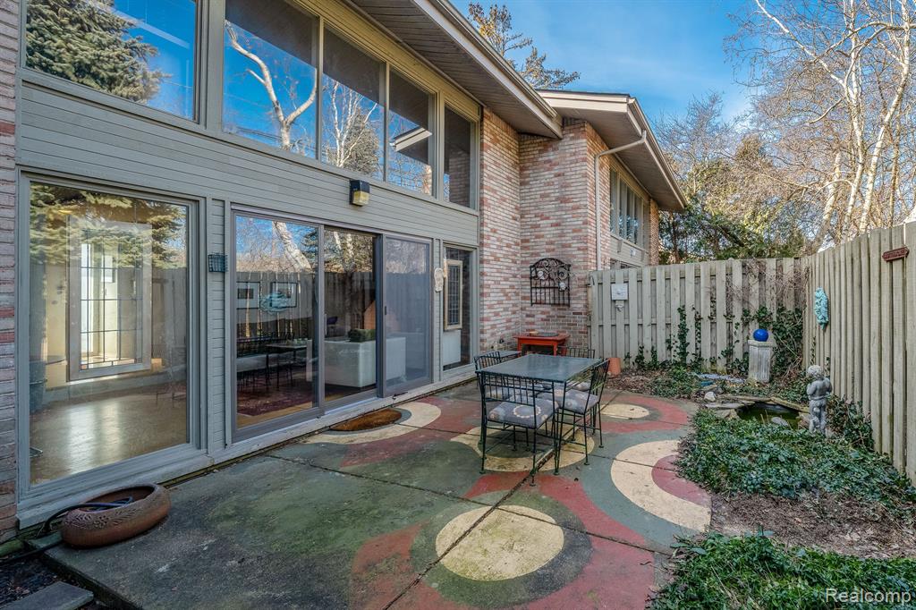 385 CONCORD Place, Bloomfield Hills, MI 48304 — Photo 26