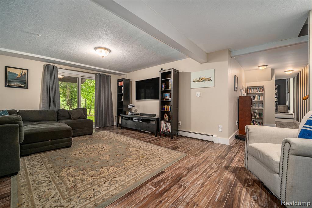 4729 Curtis Lane, Clarkston, MI — Photo 36