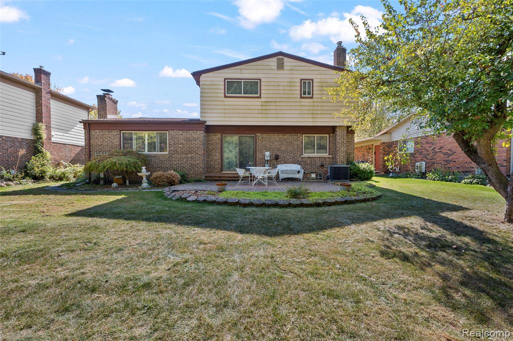 42990 Arlington Road, Canton, MI 48187 — Photo 14