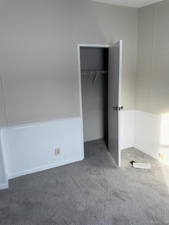 5249 Lapeer Road, Burton, MI 48509 — Photo 22