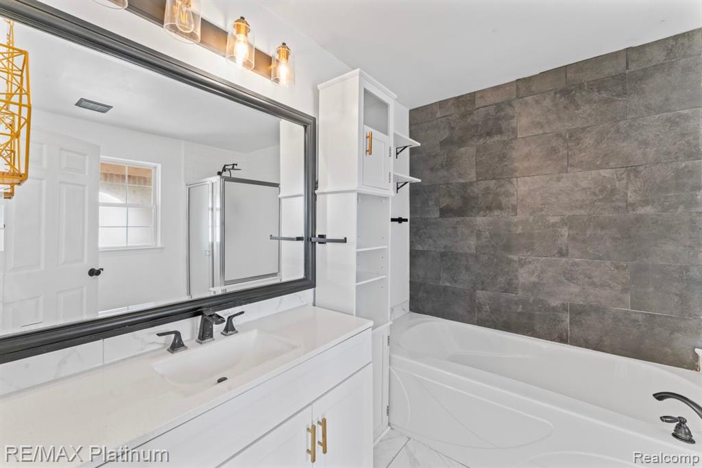 3562 FIELDCREST Lane, Ypsilanti, MI 48197 — Photo 16