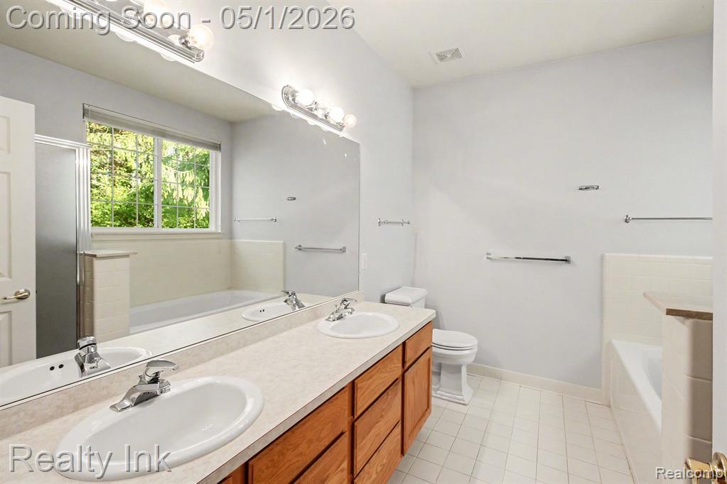 2745 Signature Circle, Pinckney, MI 48169 — Photo 10