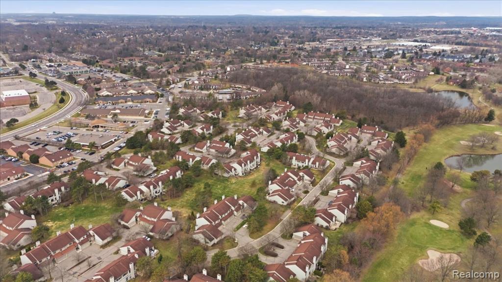 678 Highgate, Rochester Hills, MI 48307 — Photo 39