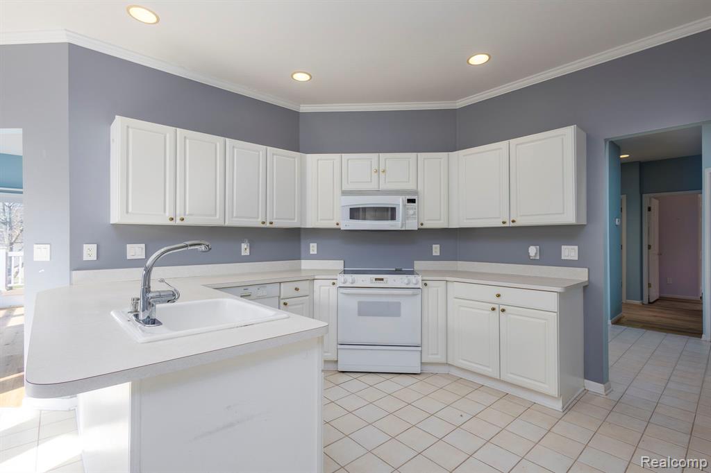 8518 Invitational Drive S, Washington, MI — Photo 14