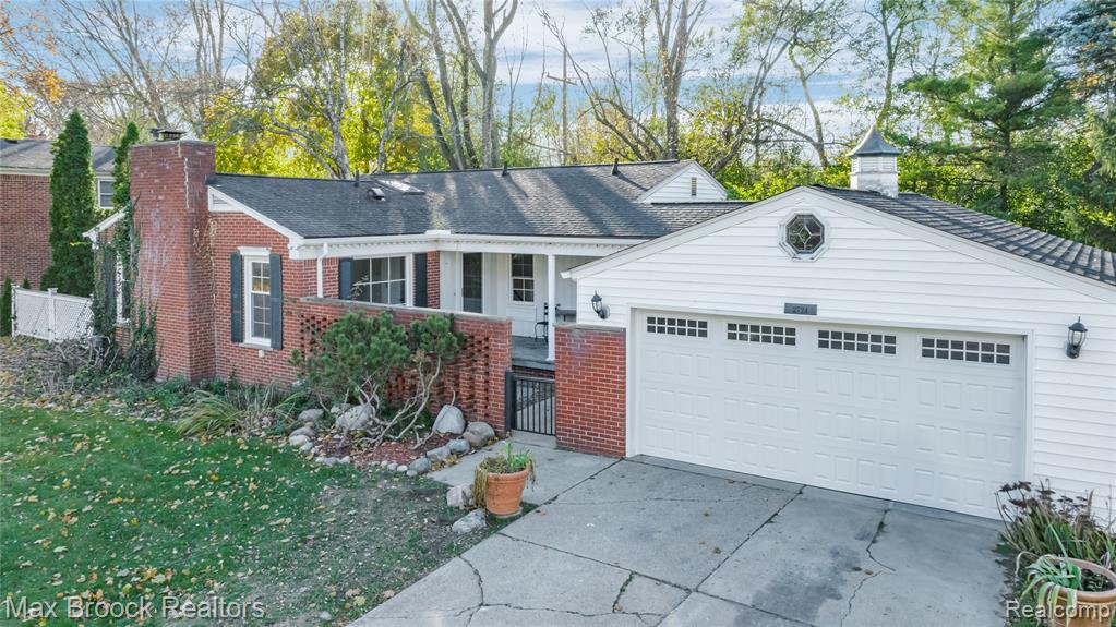 2724 Alveston Drive, Bloomfield, MI 48304 — Photo 49