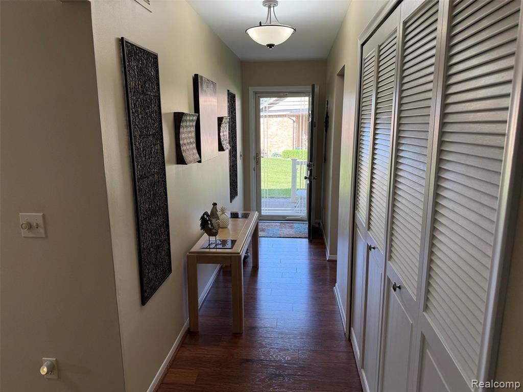 448 Ashley Drive, Grand Blanc, MI 48439 — Photo 7