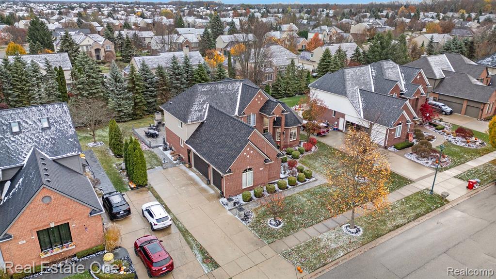 562 SPRINGVIEW Drive, Rochester, MI 48307 — Photo 37