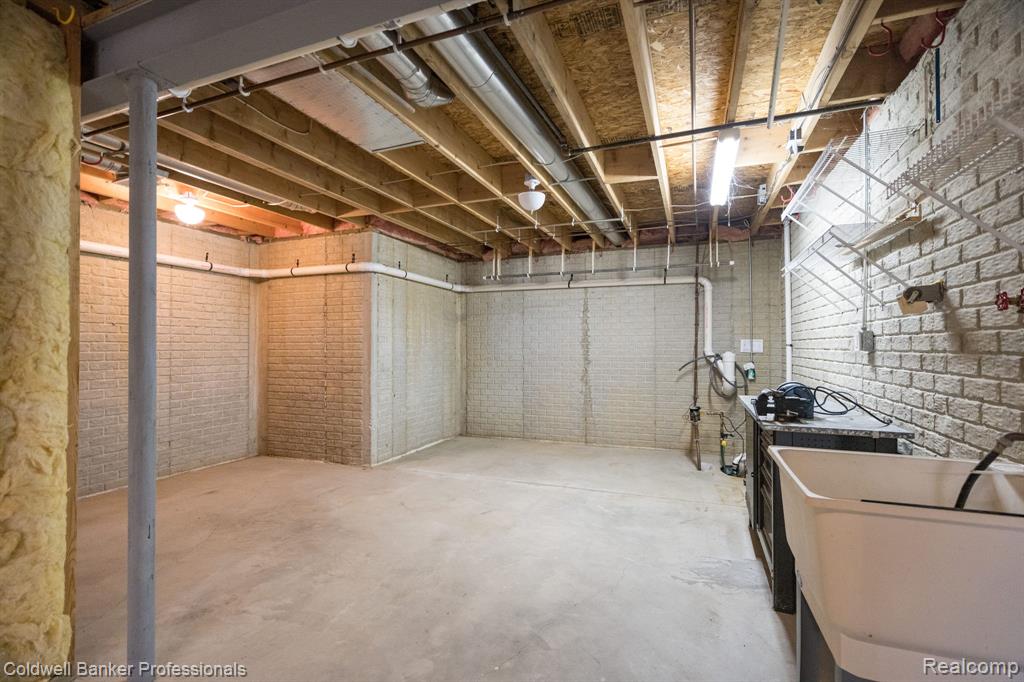 4436 Sunset Boulevard, Grand Blanc, MI 48439 — Photo 17