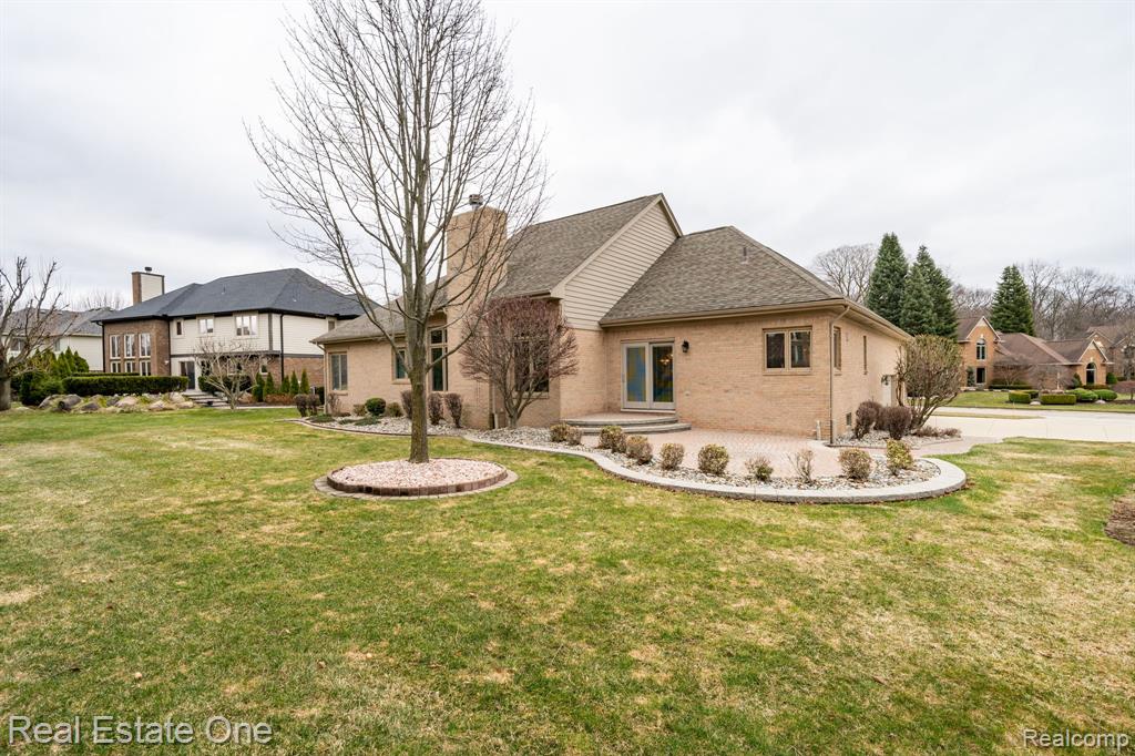 54035 Scarboro Way, Shelby Twp, MI 48316 — Photo 42
