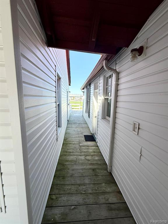 9963 S Channel Dr, MI 48028 — Photo 28