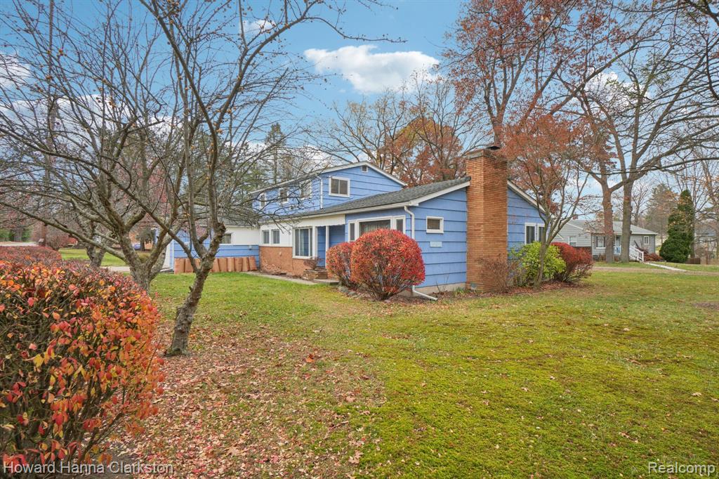 5506 Cruse Avenue, Waterford, MI 48327 — Photo 3