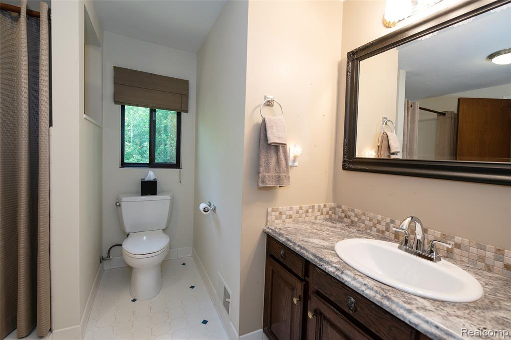 8878 Minne Wanna Road, Independence, MI 48348 — Photo 37