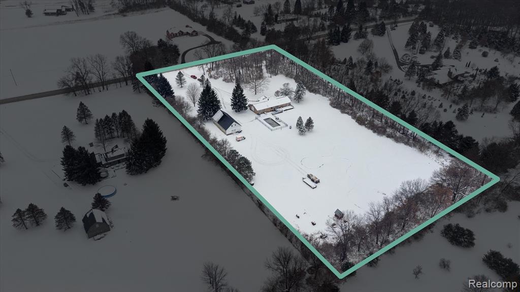 187 Darwin Road, Pinckney, MI 48169 — Photo 7