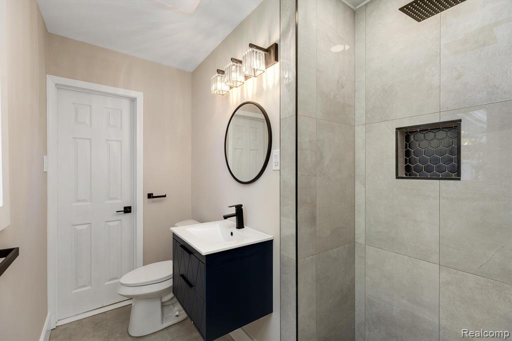 8134 LOCHDALE Street, Dearborn Heights, MI 48127 — Photo 22