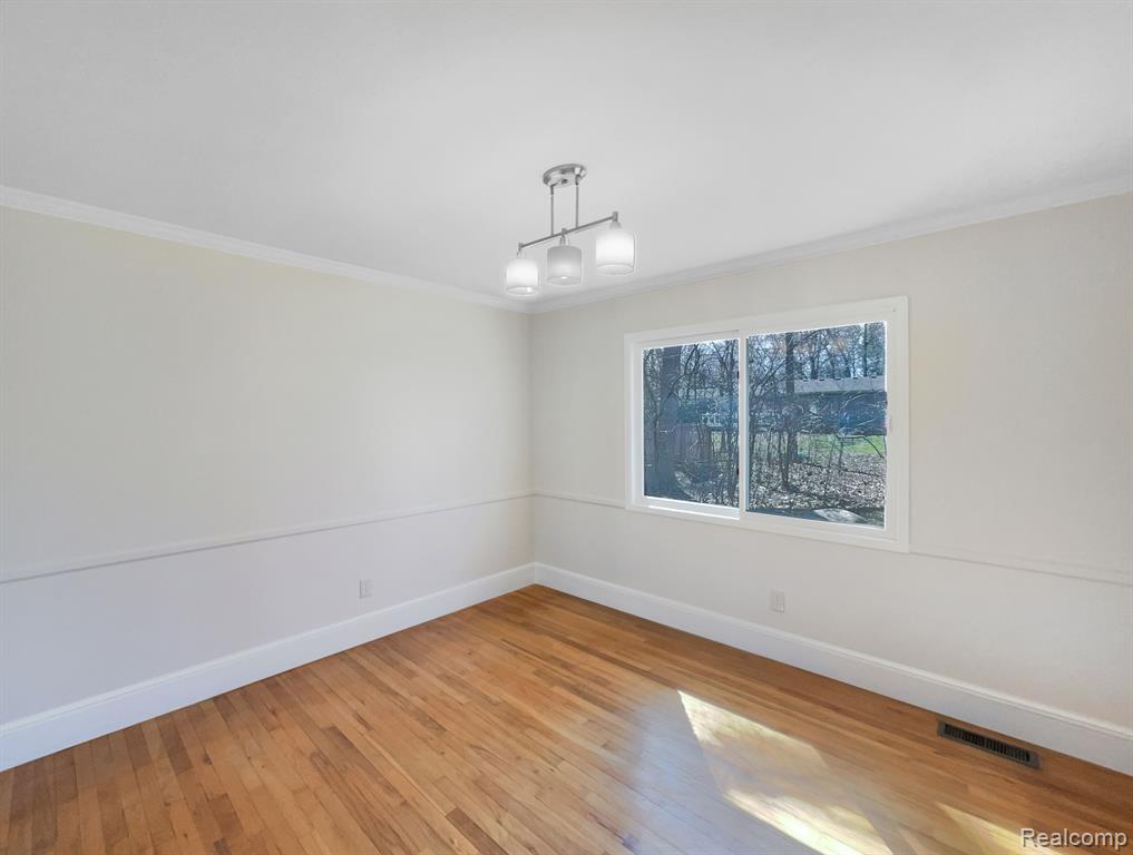 3684 MIDDLETON Drive, Ann Arbor, MI 48105 — Photo 4