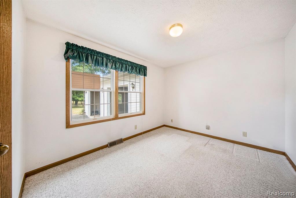 19055 SANDBORN Road, Manchester, MI 48158 — Photo 13