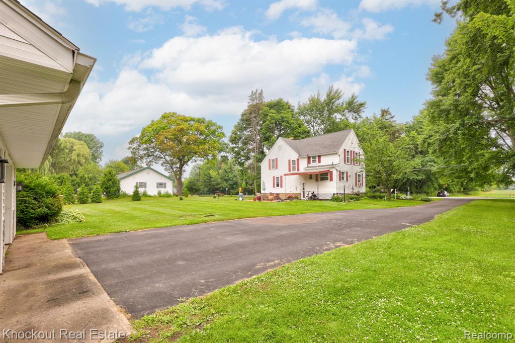 6814 Curtis Road, Bridgeport, MI 48722 — Photo 40