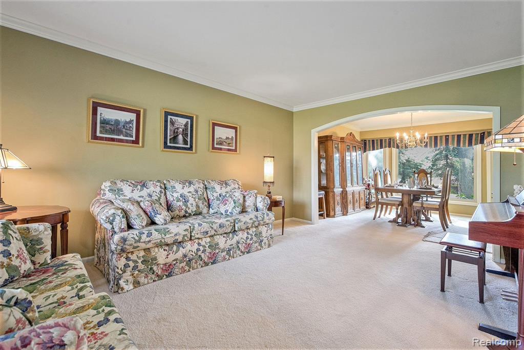 16155 WINCHESTER Drive, Northville, MI 48168 — Photo 11