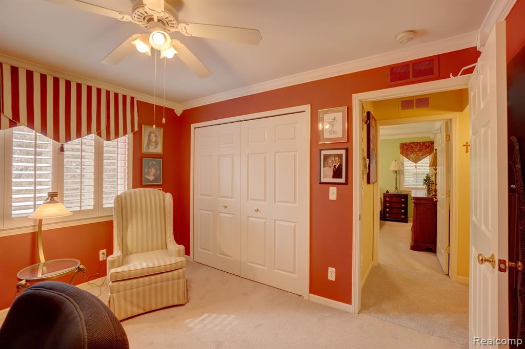 55097 WESTCHESTER Drive, Shelby Twp, MI 48316 — Photo 17