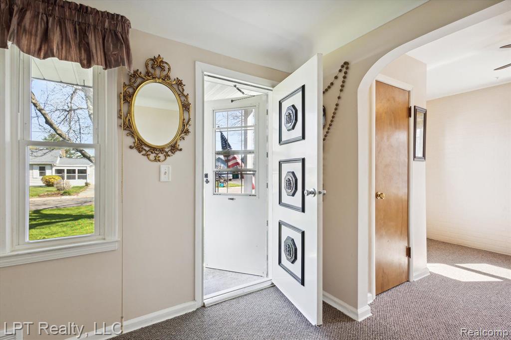 574 WILSON Avenue, Mount Morris, MI 48458 — Photo 5