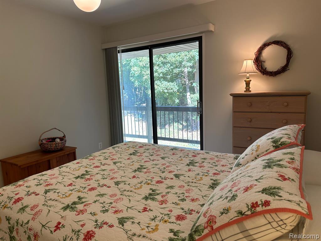 424 W ROCKWELL Street, Fenton, MI 48430 — Photo 22
