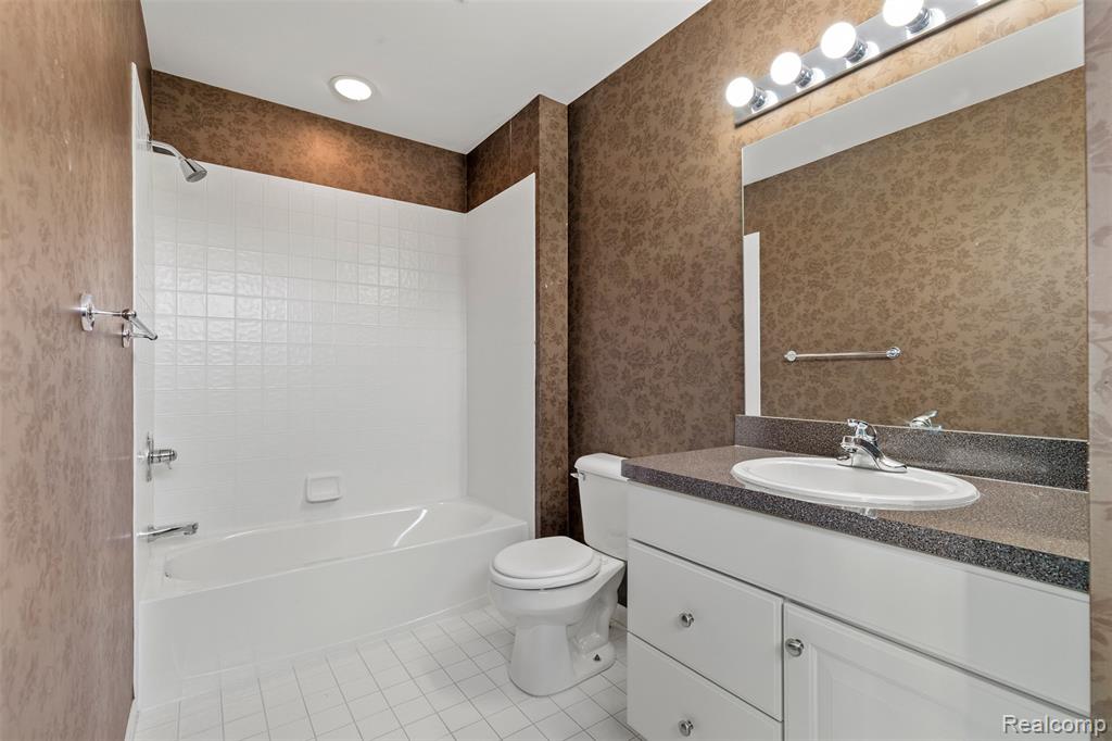 1444 Bicentennial Parkway, Ann Arbor, MI 48108 — Photo 29