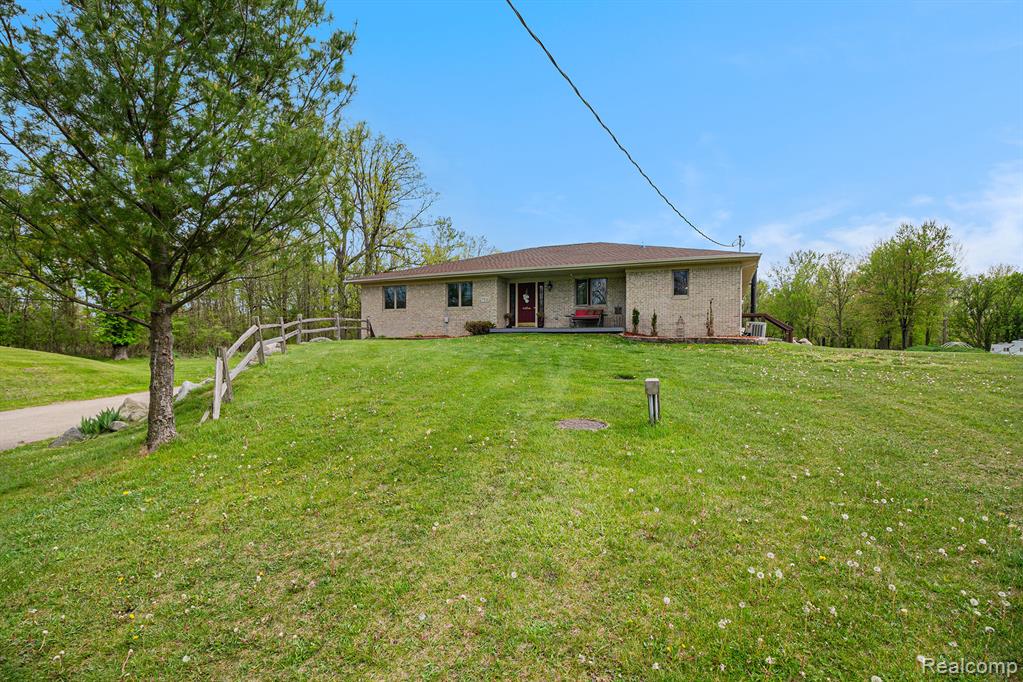 7031 Munsell Road, Howell, MI 48843 — Photo 3