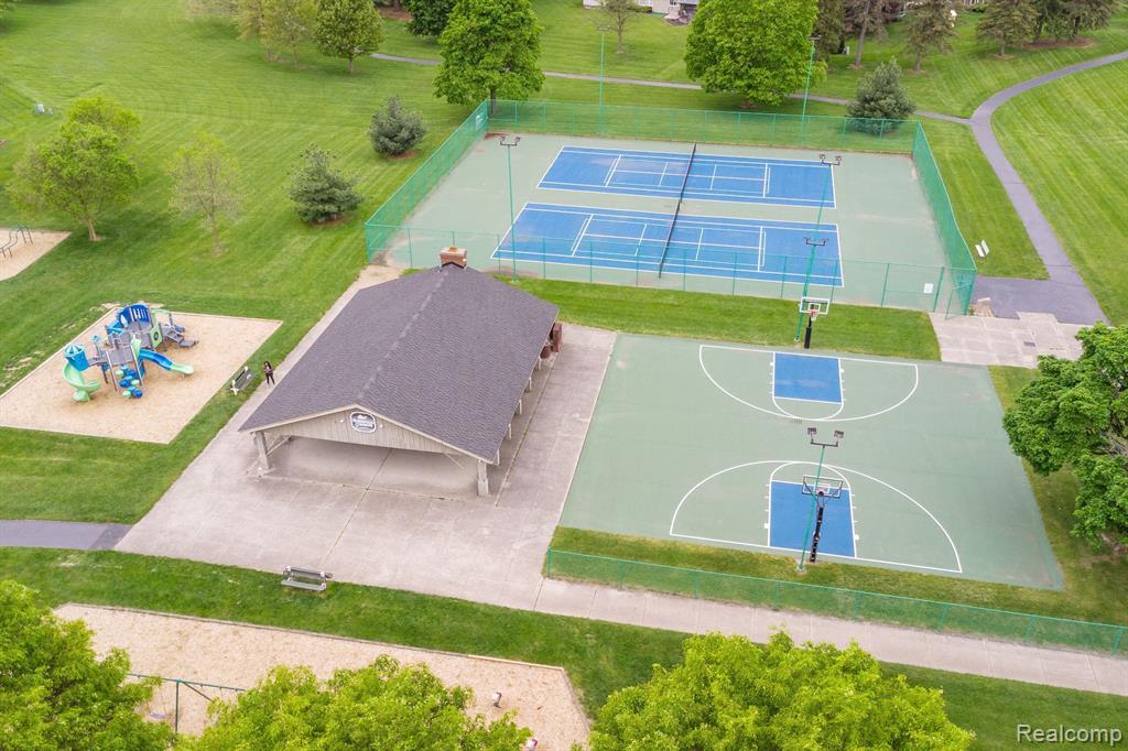 41988 BAINTREE Circle, Northville, MI 48168 — Photo 70