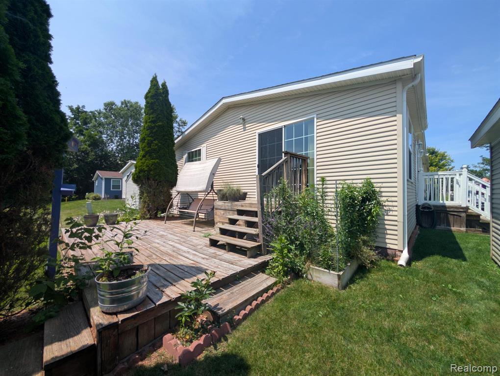 11766 Village Pines Court, South Lyon, MI 48178 — Photo 30
