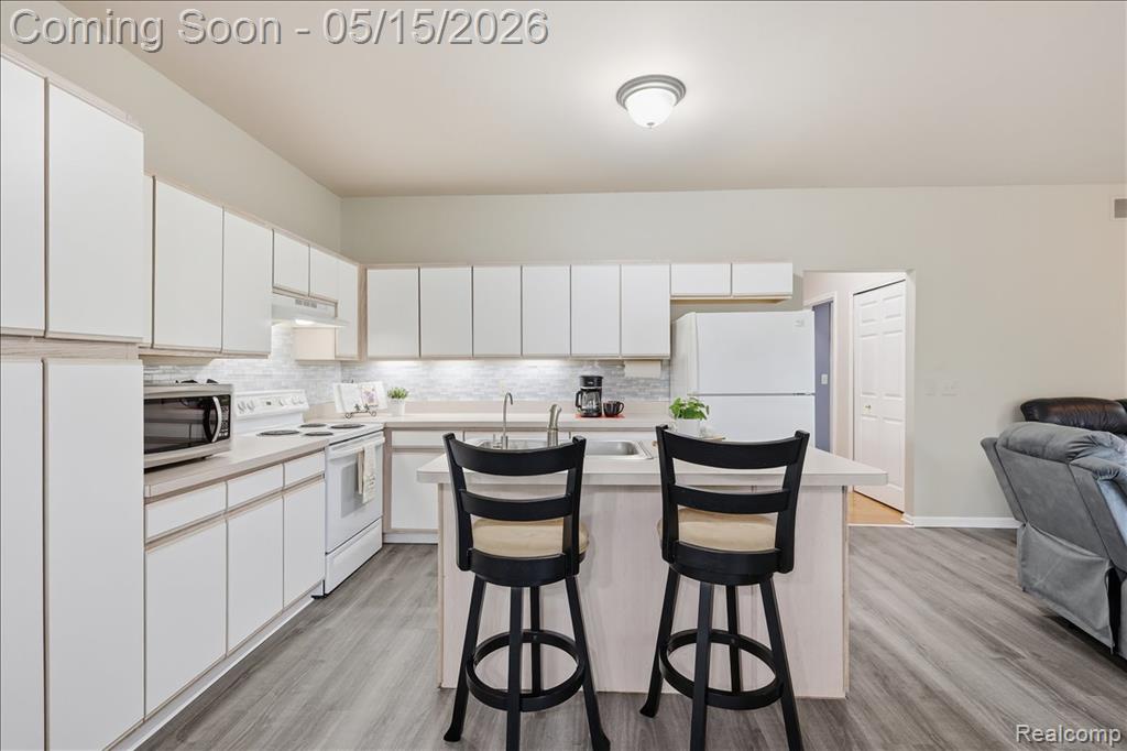 9148 Lakewood Drive, Whitmore Lake, MI 48189 — Photo 15