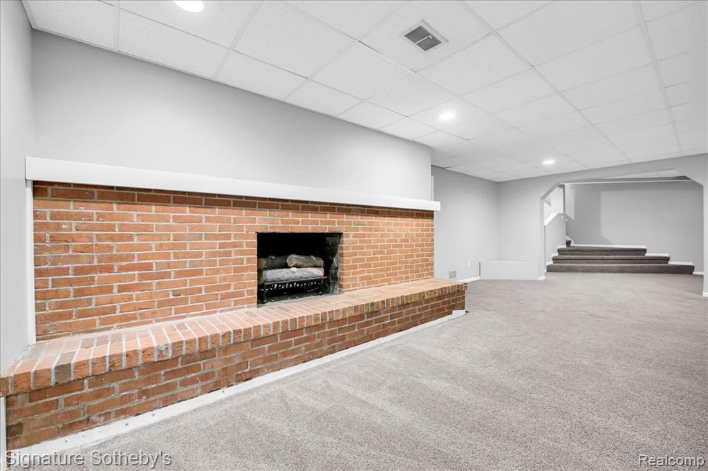 45 Maywood Avenue, Bloomfield Hills, MI 48304 — Photo 17