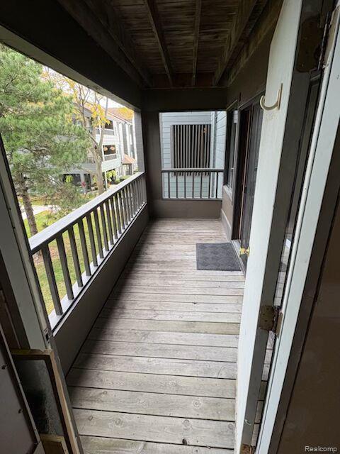 2465 Riverside Drive, 212, Trenton, MI 48183 — Photo 18