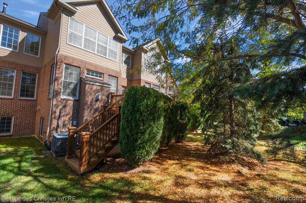 44683 Broadmoor Circle N, Northville, MI 48168 — Photo 52