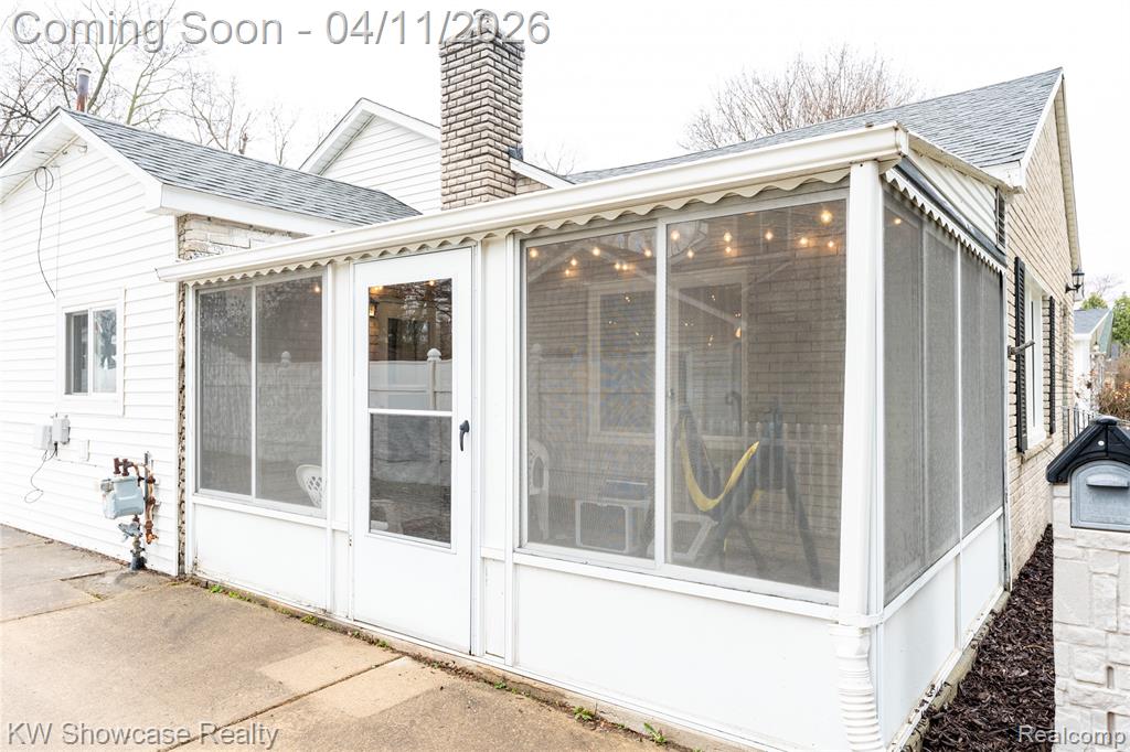 23033 Hawthorne Street, Farmington, MI 48336 — Photo 21