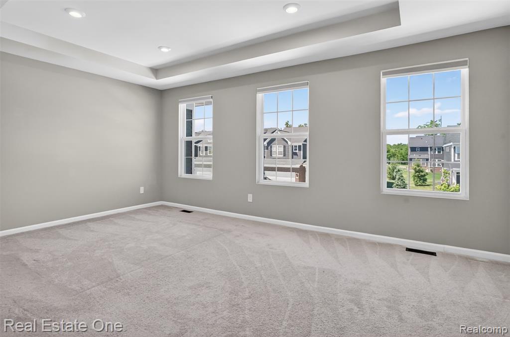 4799 Broomfield Way, Lake Orion, MI — Photo 18