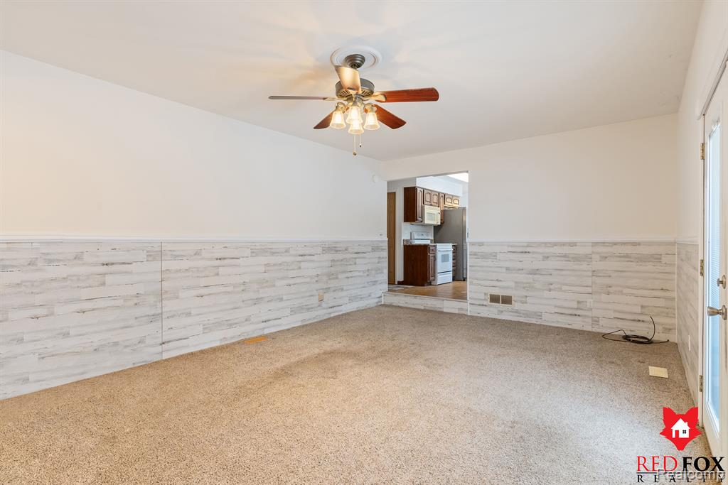 6246 KING ARTHUR Court, Swartz Creek, MI 48473 — Photo 17