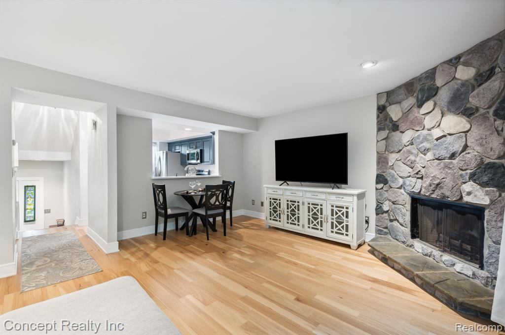 216 LYN ANNE, Ann Arbor, MI 48103 — Photo 7