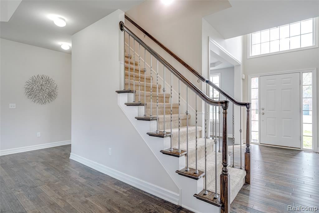 4119 Stonington Drive, Troy, MI 48085 — Photo 18