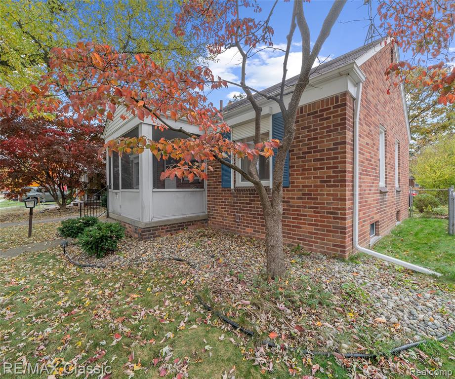 9951 Berwyn, Redford, MI 48239 — Photo 41
