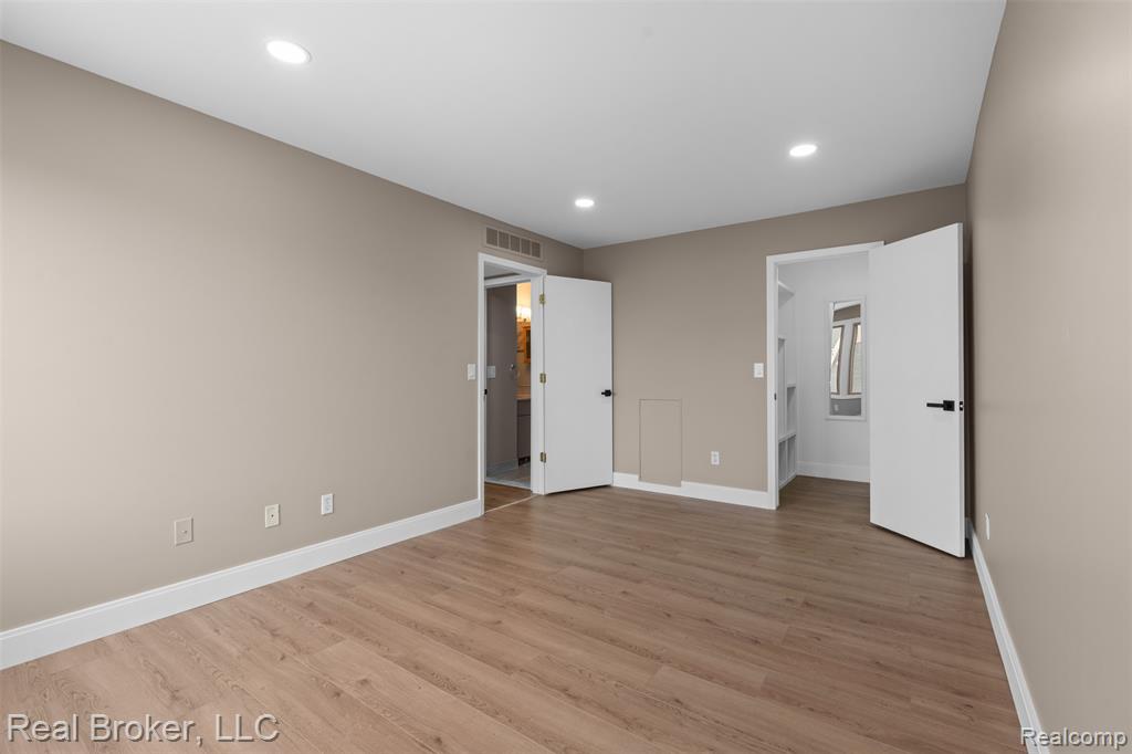 44594 Connecticut, Clinton Twp, MI 48038 — Photo 15