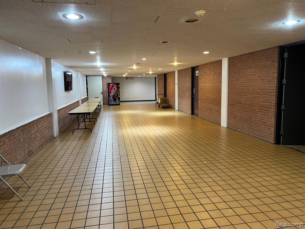 615 S JEFFERSON Avenue, Saginaw, MI 48607 — Photo 19
