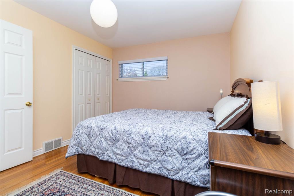 27948 Green Willow Street, Farmington, MI 48331 — Photo 30