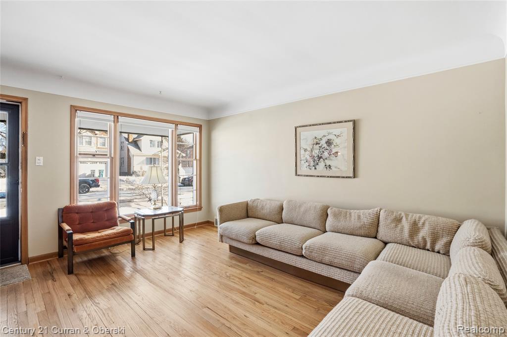 7517 Horger Street, Dearborn, MI 48126 — Photo 3