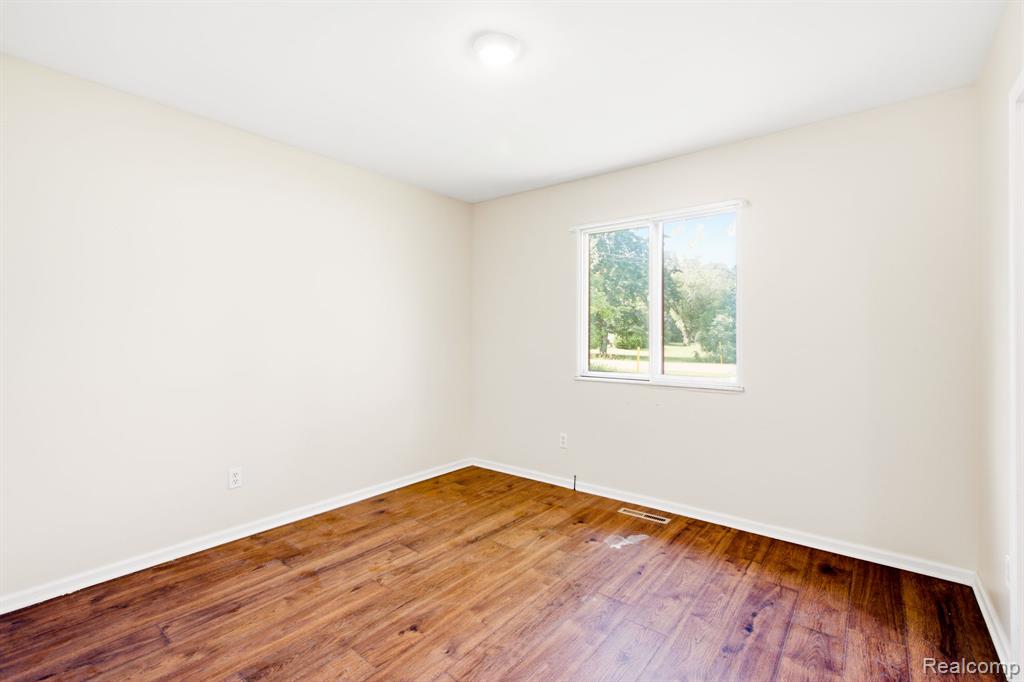 4181 Maes Drive, Port Huron, MI 48060 — Photo 17