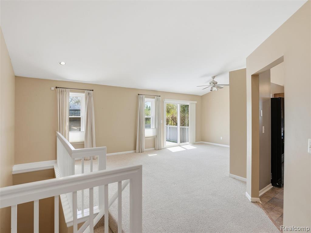 5837 Northridge Circle, Waterford, MI 48327 — Photo 8