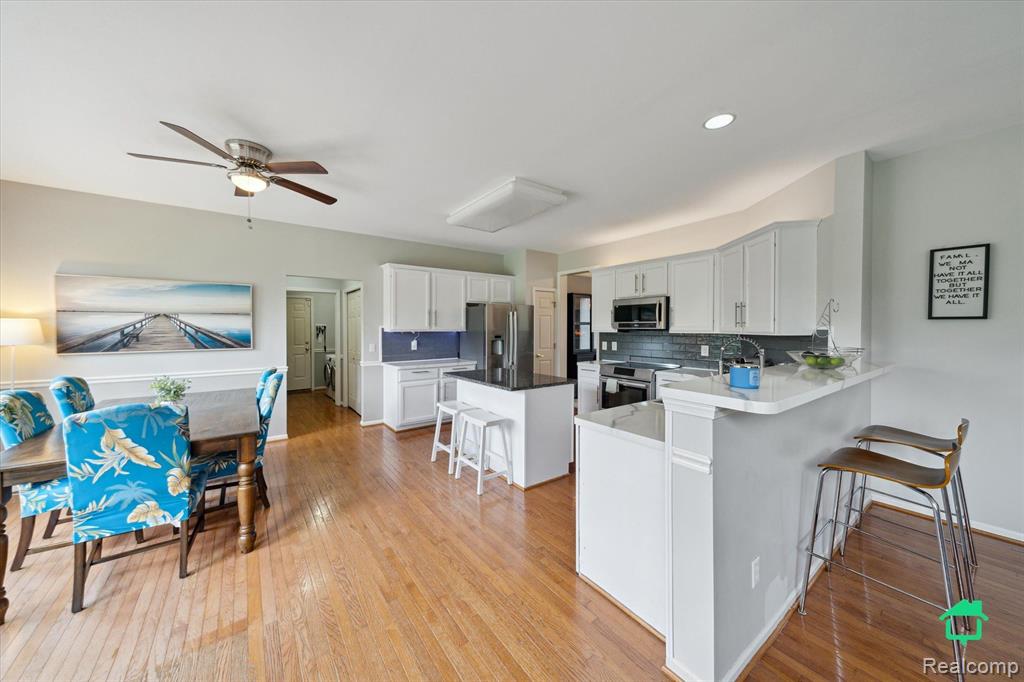 49110 MANHATTAN Circle, Canton, MI 48188 — Photo 12