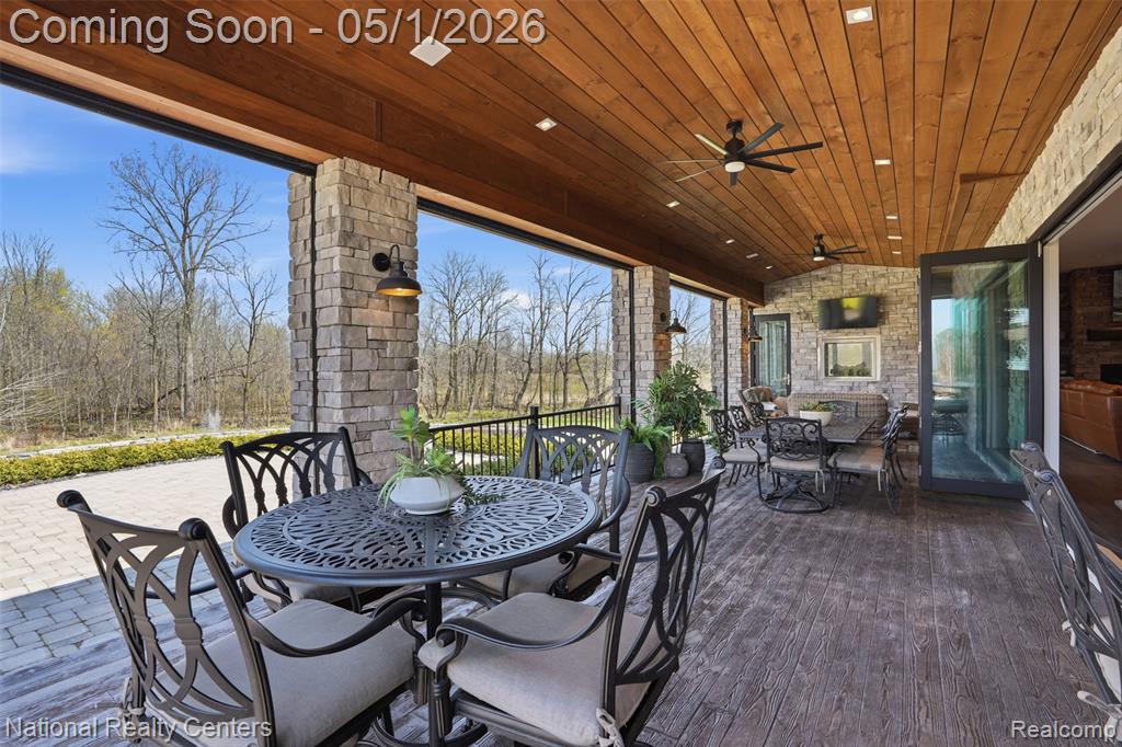 2947 7 Mile Road, South Lyon, MI 48178 — Photo 53