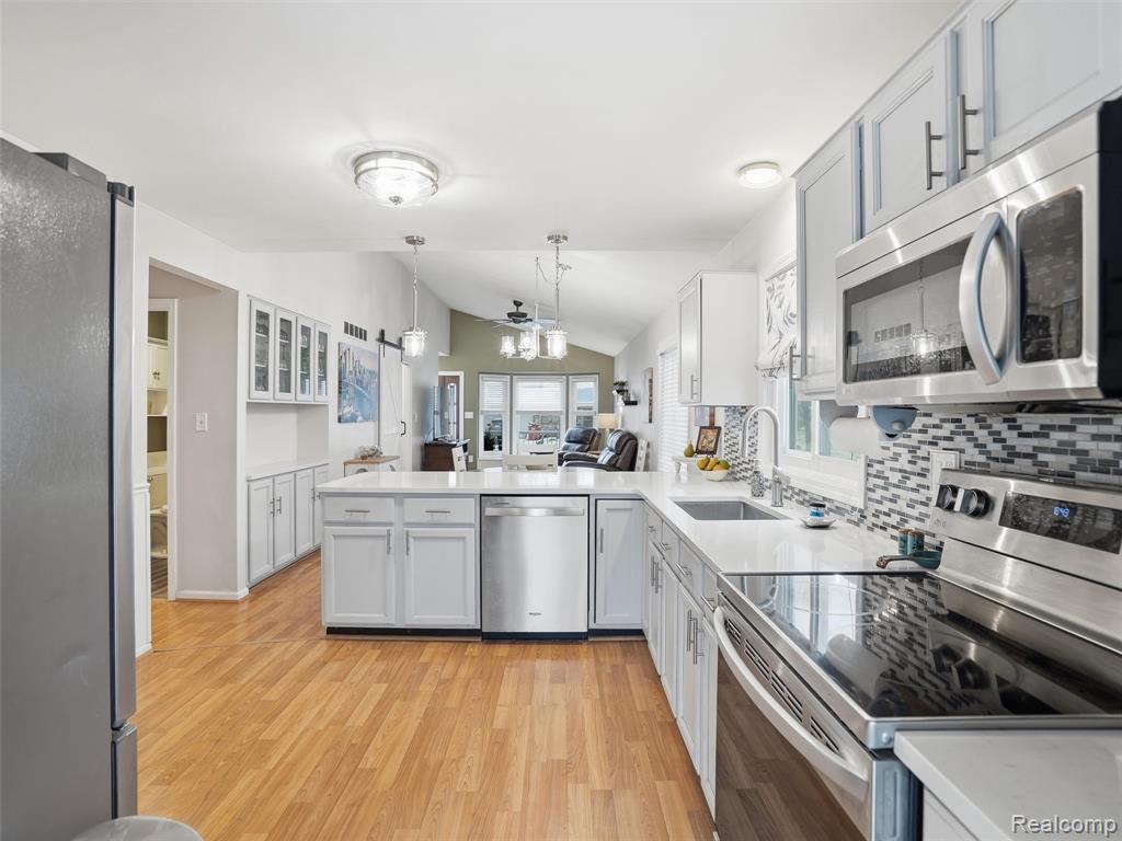 26450 Beamer Street, Harrison Township, MI — Photo 14